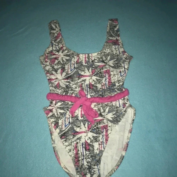 𝅺CHEETAH by Mervyn’s leotard bodysuit - Picture 1 of 6